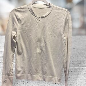 ** 🍋 Lululemon White 1/2 Zipper Laser cut Holes Pullover